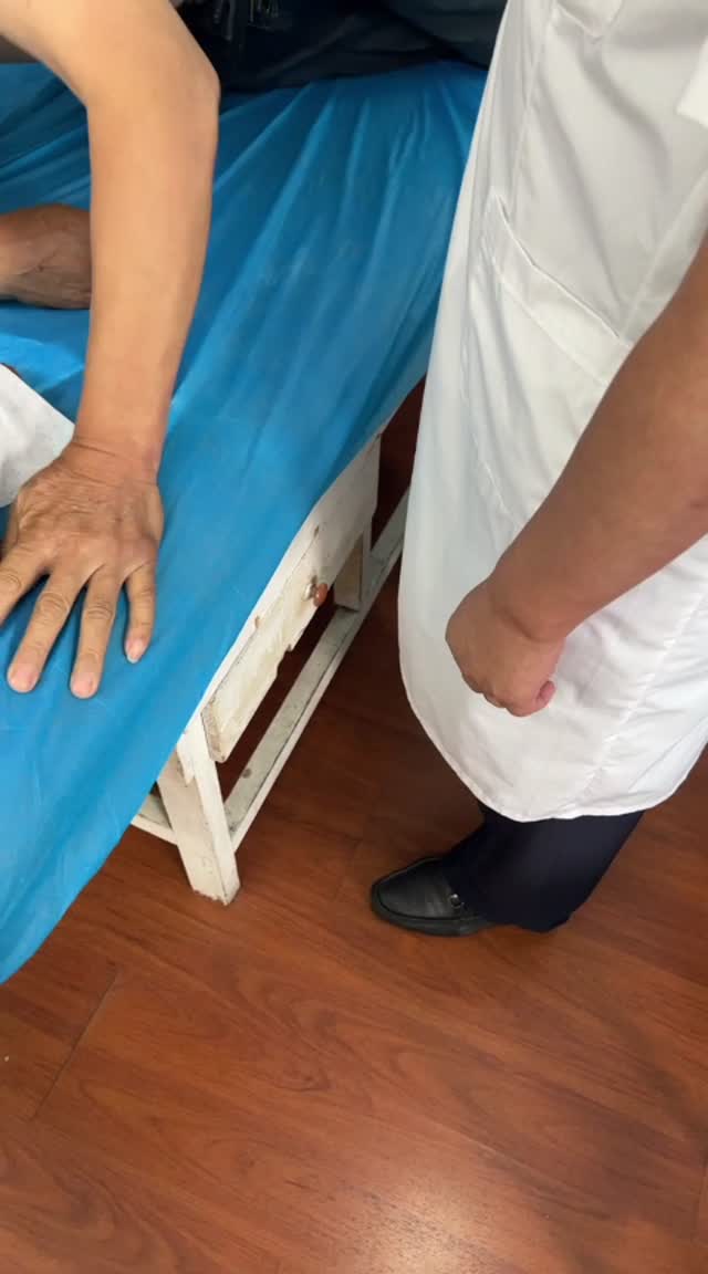 临床跟诊(甲状腺,胃病,中风后遗症,常见疼痛等)·069视频封面