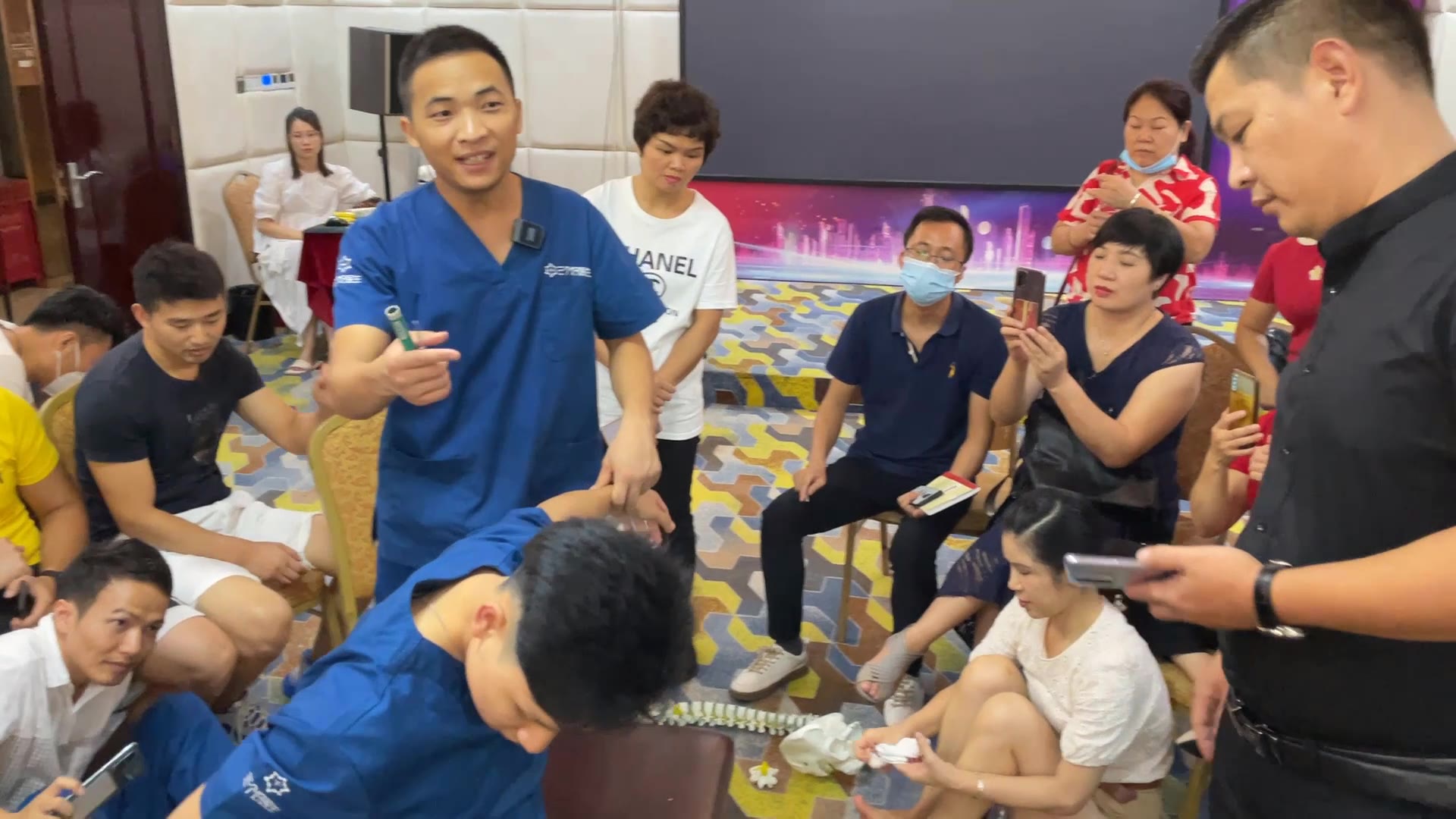 网球肘 高尔夫球肘 肌贴的应用视频封面