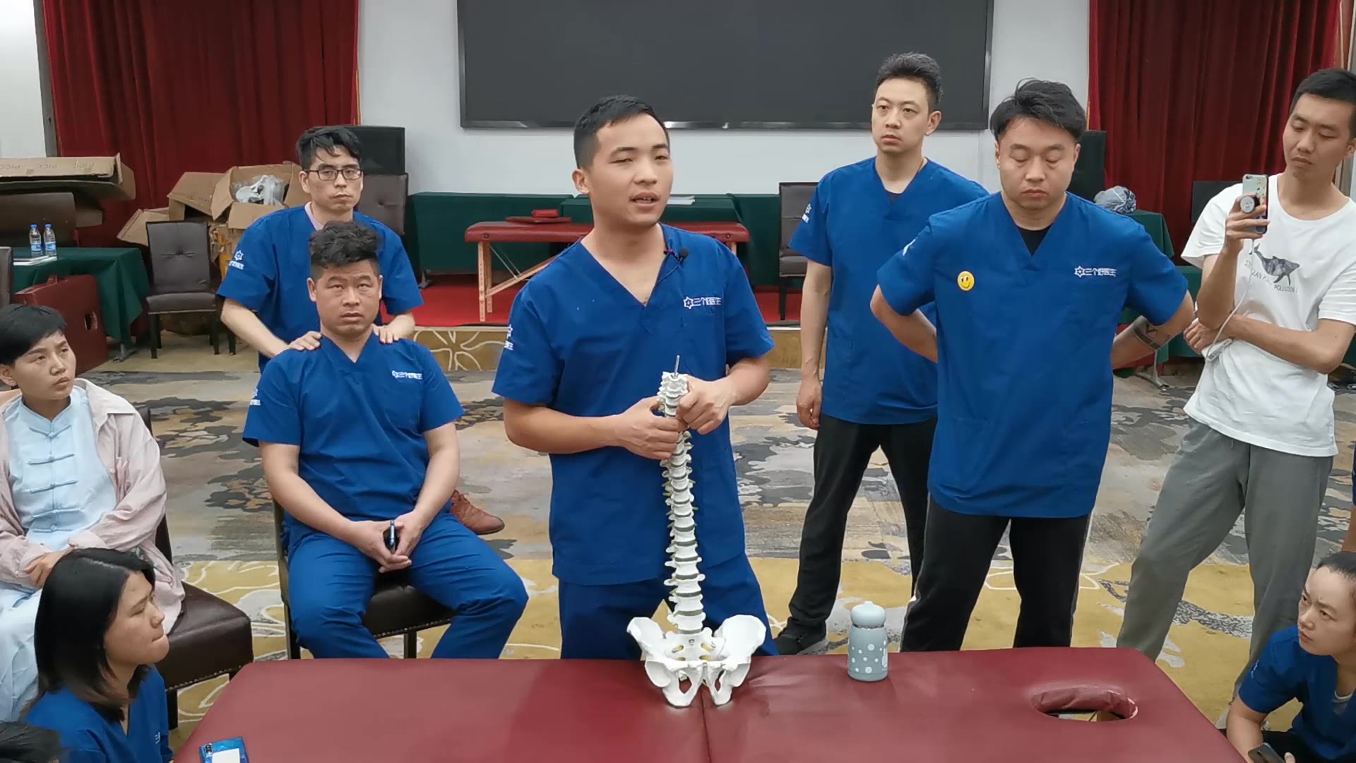 腰椎矫正时接触点有哪些可以选择视频封面