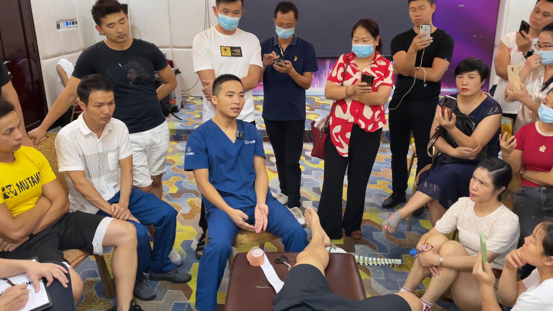 膝关节相关疾病的诊断与治疗视频封面